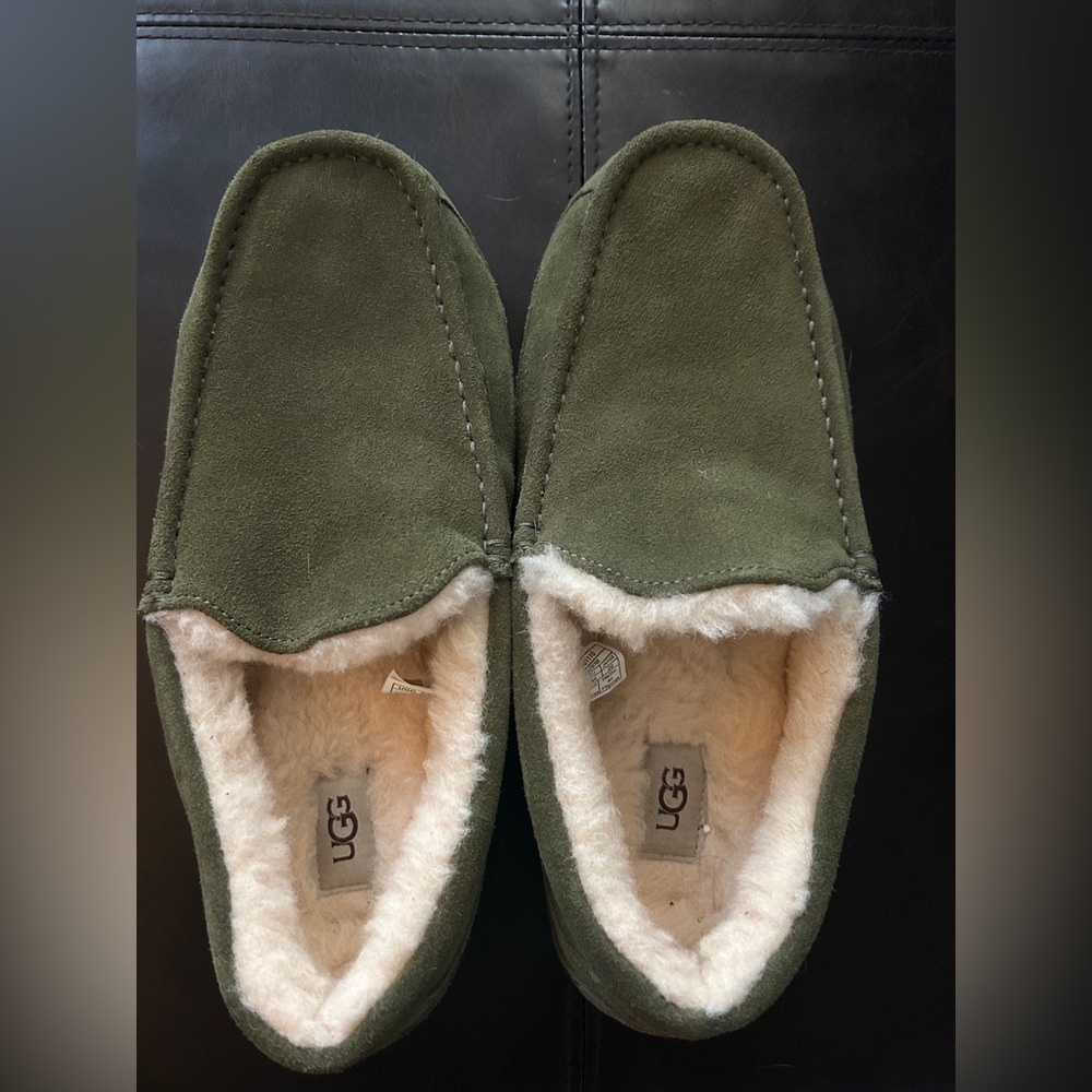 Men’s UGG Ascot slippers .  New without box.  Never worn.  Olive green. Size 11